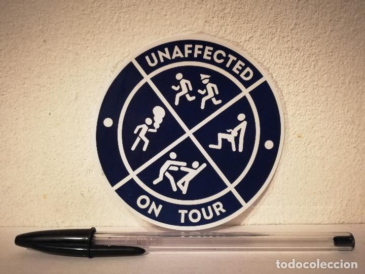 Pegatinas de colecci&oacute;n: PEGATINA ORIGINAL - UNAFFECTED ON TOUR - STREET STICKER ART