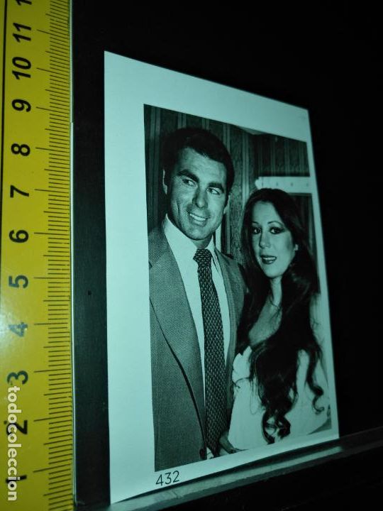 Autocollants de collection: PEGATINA CROMO ADHESIVO REF: 432 el torero francisco paquirri y la cantante isabel pantoja