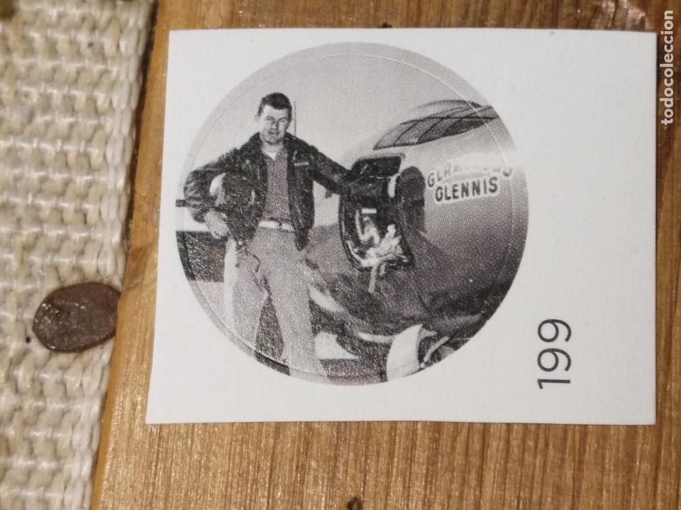 Autocollants de collection: PEGATINA CROMO ADHESIVO redondo troquelado 2,6 cm - piloto de avion charles yeager barrera  sonido