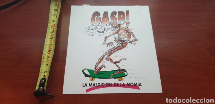 Sammlung von Aufklebern: ESTAMOS LIQUIDANDO. Gran pegatina gap! La maldici&oacute;n de la momia