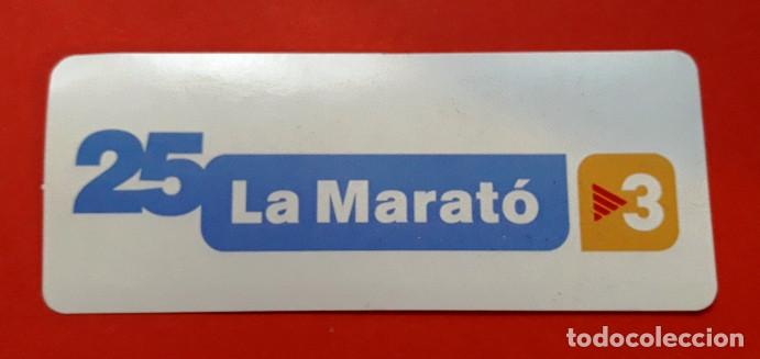 Sammlung von Aufklebern: ADHESIVO 25 LA MARATO TV3. 2016. PEGATINA. MEDIDAS 8 X 3,4 CM.
