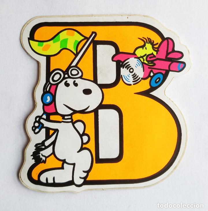 Pegatinas de colecci&oacute;n: ANTIGUA PEGATINA SNOOPY Y EMILIO LETRA B , A&Ntilde;OS 80 SIN PEGAR 8 CMS