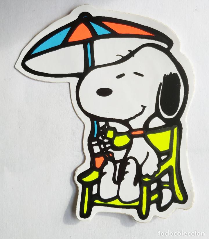 Pegatinas de colecci&oacute;n: ANTIGUA PEGATINA SNOOPY , SENTADO CON SOMBRILLA NARANJA , A&Ntilde;OS 80 , SIN PEGAR 11 CMS