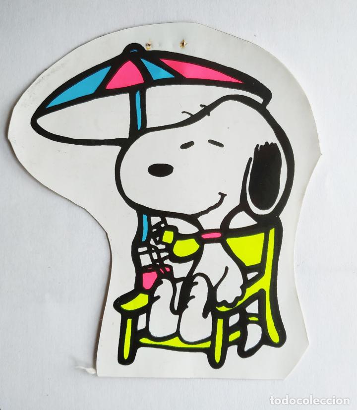Pegatinas de colecci&oacute;n: ANTIGUA PEGATINA SNOOPY , SENTADO CON SOMBRILLA ROSA , A&Ntilde;OS 80 , SIN PEGAR 11 CMS