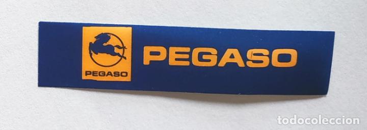 Pegatinas de colecci&oacute;n: CROMO TIRA PEGATINA A TODO GAS , MARCAS DE COCHES Y MOTOS, PEGASO , 6,8 CMS LEER DESCRIPCION