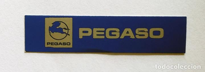 Pegatinas de colecci&oacute;n: CROMO TIRA PEGATINA A TODO GAS , MARCAS DE COCHES Y MOTOS, PEGASO , 6,8 CMS LEER DESCRIPCION