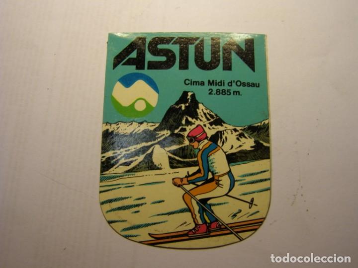 Pegatinas de colecci&oacute;n: Pegatina para coche o cristal, Ast&uacute;n. A&ntilde;os 70-80.