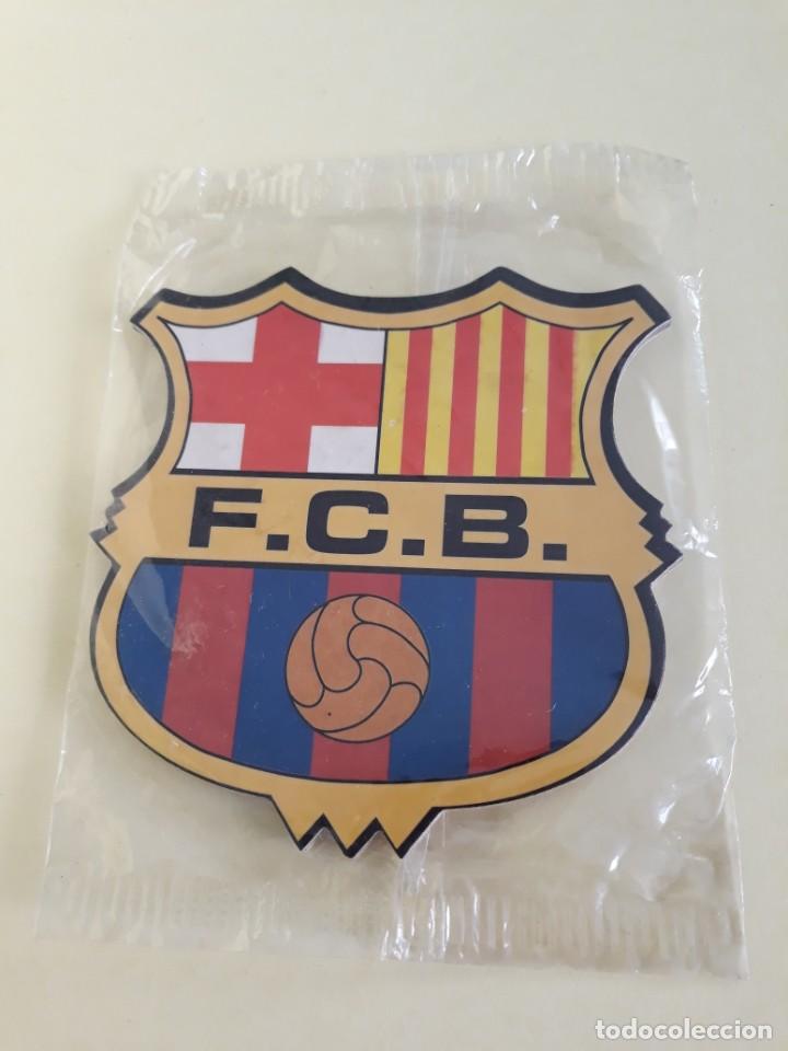 Pegatinas de colecci&oacute;n: ADHESIVO / PEGATINA - ESCUDO / ESCUT - BAR&Ccedil;A F.C.B. - BARCELONA - FUTBOL - CARTON GRUESO - 9 X 9 CM.