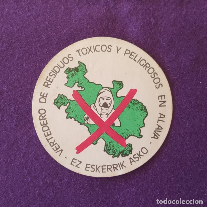 Collection stickers: PEGATINA POLITICA VASCA. TRANSICION. 1976 - 1980. VERTEROS DE RESIDUOS ALAVA.