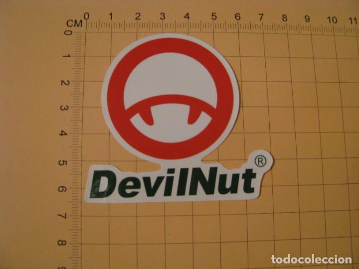 Pegatinas de colecci&oacute;n: PEGATINA COCHE MOTO SKATEBOARD MALETA PORT&Aacute;TIL BICICLETA. DEVILNUT.