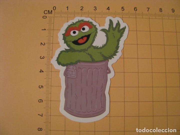 Pegatinas de colecci&oacute;n: PEGATINA COCHE MOTO SKATEBOARD MALETA PORT&Aacute;TIL SESAME STREET.