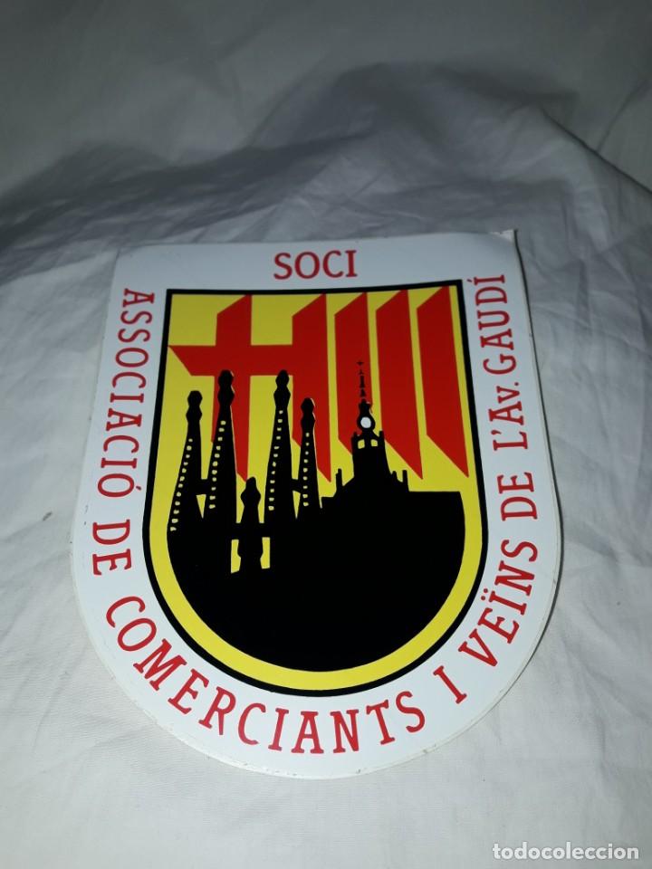 Pegatinas de colecci&oacute;n: Pegatina Associaci&oacute; de Comerciants i Ve&iuml;ns de L'Av Gaud&iacute;, Asociaci&oacute;n comerciante y vecinos av. Gaud&iacute;