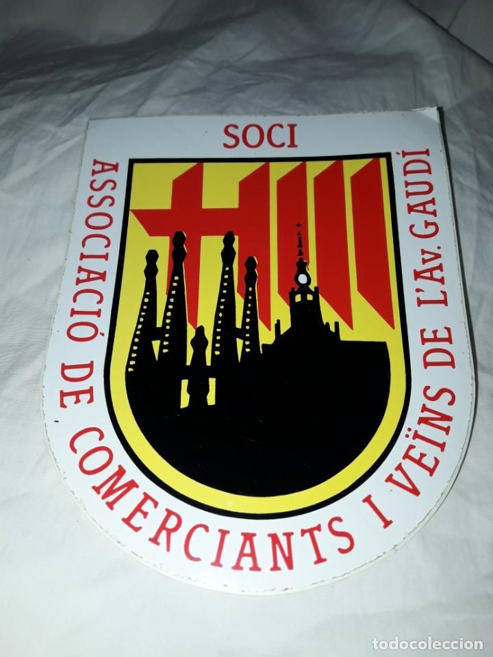 Pegatinas de colecci&oacute;n: Pegatina Associaci&oacute; de Comerciants i Ve&iuml;ns L'Avg Gaud&iacute;, Asociaci&oacute;n comerciantes y vecinos av. Gaud&iacute;