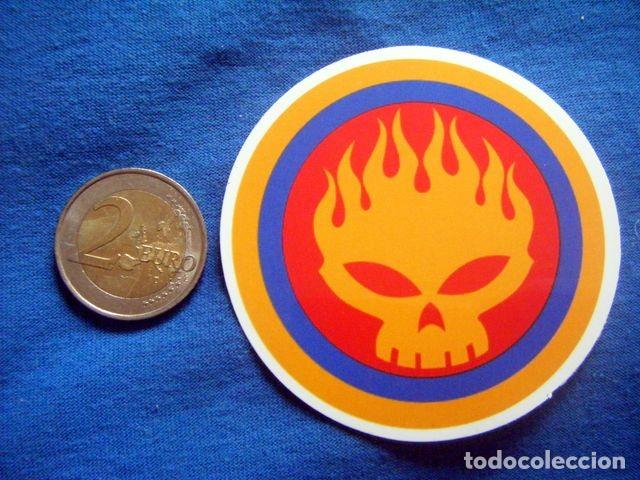 Sammlung von Aufklebern: PEGATINA THE OFFSPRING CALAVERA ARDIENDO NARANJA SMASH STICKER