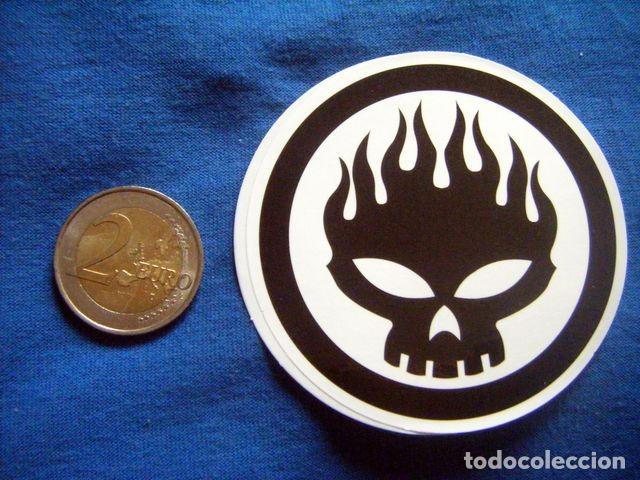 Pegatinas de colecci&oacute;n: PEGATINA THE OFFSPRING CALAVERA ARDIENDO SMASH STICKER