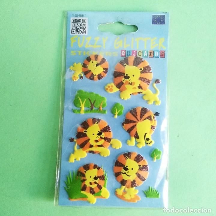Autocollants de collection: PEGATINAS LEONES. ACOLCHADAS Y BRILLANTES . . NUEVO PRECINTADO