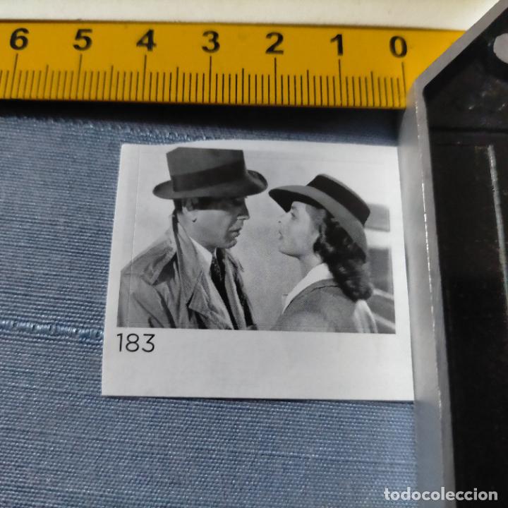 Pegatinas de colecci&oacute;n: PEGATINA CROMO ADHESIVO - TROQUELADA - CINE CASABLANCA HUMPHREY BOGARD INGRID BERGMAN