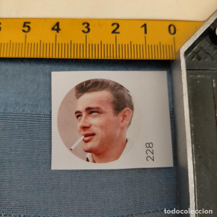 Pegatinas de colecci&oacute;n: PEGATINA CROMO ADHESIVO - TROQUELADA - cine james deam