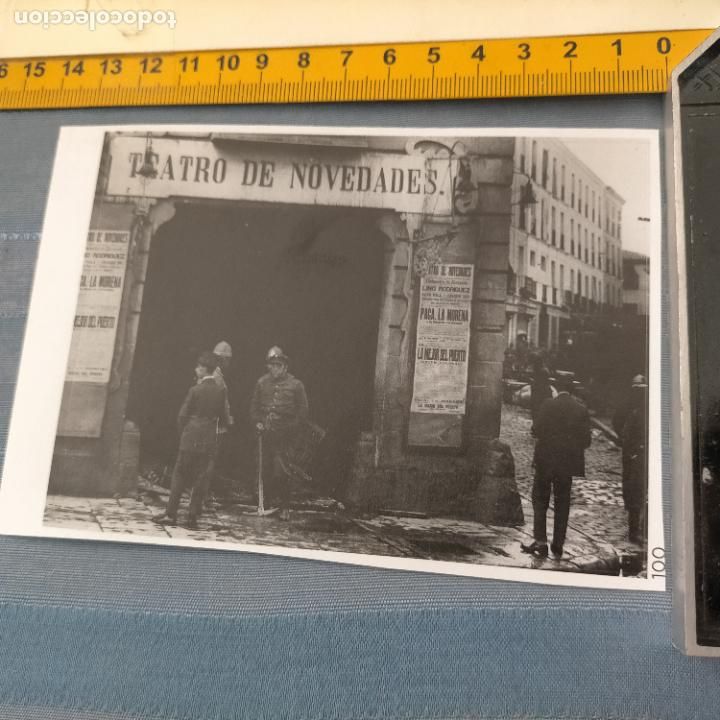 Pegatinas de colecci&oacute;n: PEGATINA CROMO ADHESIVO - TROQUELADA - MADRID INCENDIO TEATRO DE NOVEDADES