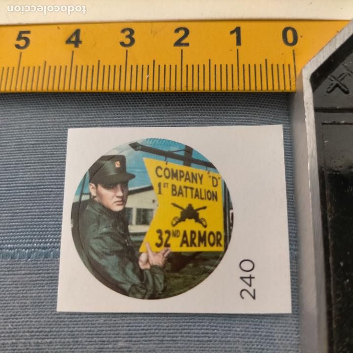 Pegatinas de colecci&oacute;n: PEGATINA CROMO ADHESIVO - TROQUELADA - cantante de rock elvis presley de militar ejercito eeuu