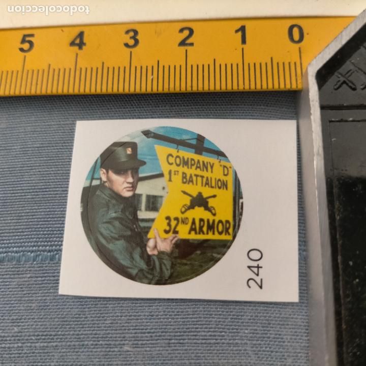 Pegatinas de colecci&oacute;n: PEGATINA CROMO ADHESIVO - TROQUELADA - cantante de rock elvis presley de militar ejercito eeuu
