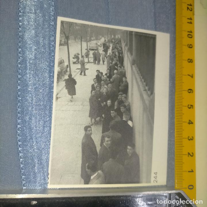 Pegatinas de colecci&oacute;n: PEGATINA CROMO ADHESIVO - TROQUELADA - COLAS ESPERA los crimenes de jarabo garrote vil