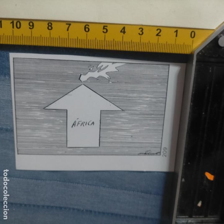 Autocollants de collection: PEGATINA CROMO ADHESIVO - TROQUELADA - MAXIMO SANJUAN ARRANZ - DIBUJO PARA PUBLICACION