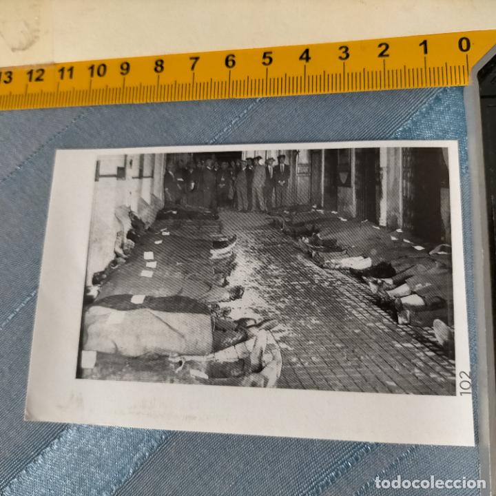 Collection stickers: PEGATINA CROMO ADHESIVO - TROQUELADA - INCENDIO EN EL TEATRO NOVEDADES MUERTOS A PIE DE CALLE