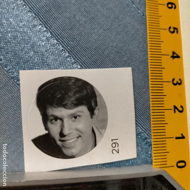 Collection stickers: PEGATINA CROMO ADHESIVO - TROQUELADA - CANTANTE RAFAEL RAPHAEL
