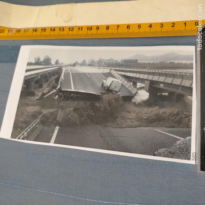 Autocollants de collection: PEGATINA CROMO ADHESIVO - TROQUELADA - TEMPORAL LLUVIA AZOTA EL SURESTE ESPA&Ntilde;OL PUENTE PARTIDO