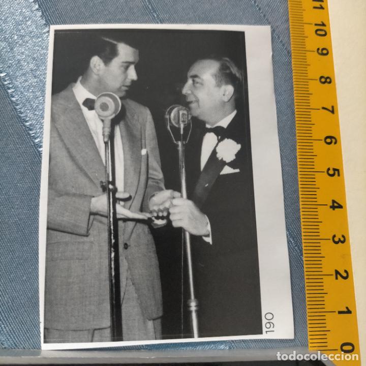 Pegatinas de colecci&oacute;n: PEGATINA CROMO ADHESIVO - TROQUELADA - HISTORIA DE LA RADIO MAESTRO BOBBY DEGLANE