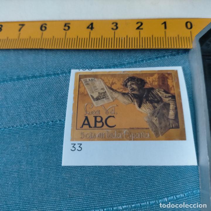 Pegatinas de colecci&oacute;n: PEGATINA CROMO ADHESIVO - TROQUELADA - imagen de la chapa que anunciaba el periodico abc