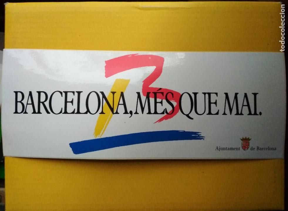 Collection stickers: PEGATINA ADHESIVO BARCELONA M&Eacute;S QUE MAI, AJUNTAMENT