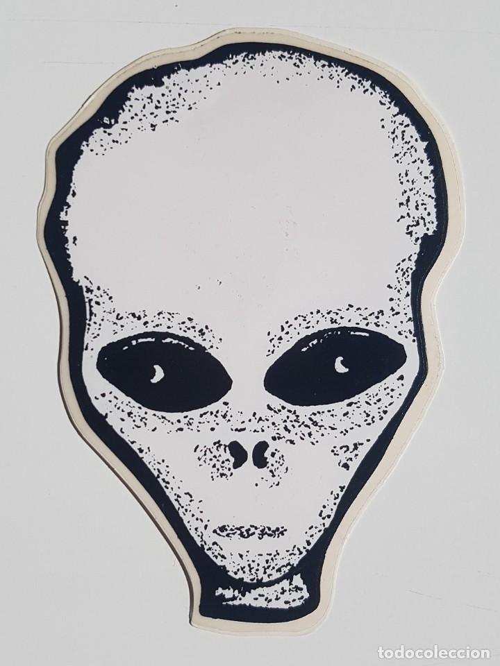 Adesivi di collezione: Pegatina Stickers ideal para coches, motos, carpetas y habitaciones. Alien blanco