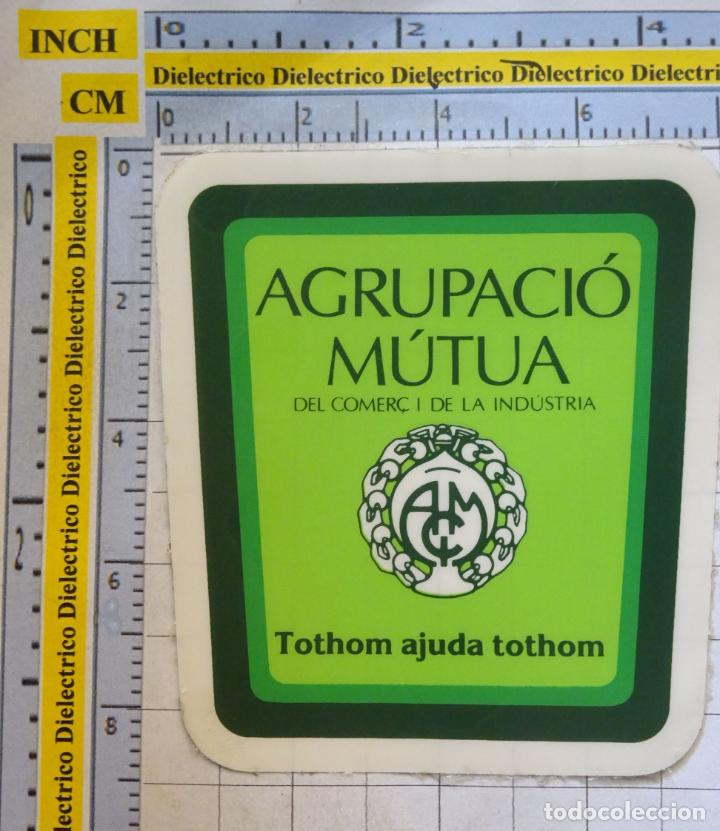Adesivi di collezione: PEGATINA DE ASEGURADORAS. AGRUPACI&Oacute;N MUTUA DEL COMERCIO E INDUSTRIA. 38