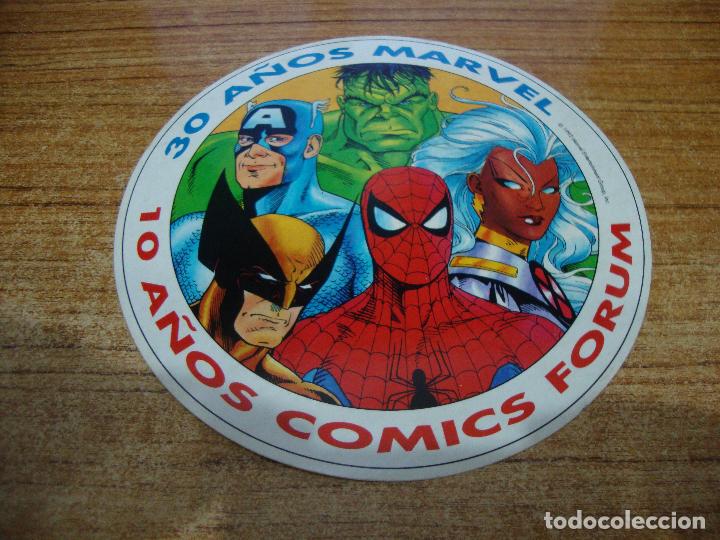 Sammlung von Aufklebern: PEGATINA 30 A&Ntilde;OS MARVEL 10 A&Ntilde;OS COMICS FORUM