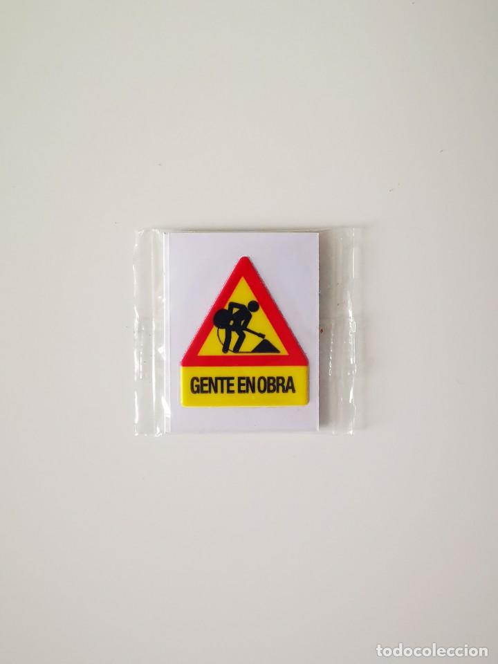 Autocolantes de cole&ccedil;&atilde;o: CROMO PEGATINA PRECINTADA SNACKS PATATAS GUSANITOS GREFUSA GREFUSE&Ntilde;ALES PREMIOS PEGOTAS GENTE OBRA