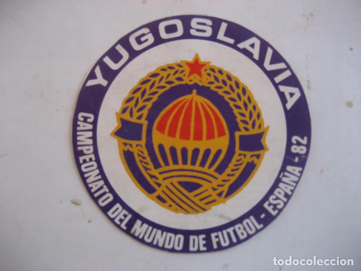 Pegatinas de colecci&oacute;n: Mundial 82. Yugoslavia. 8 x 8 cms.
