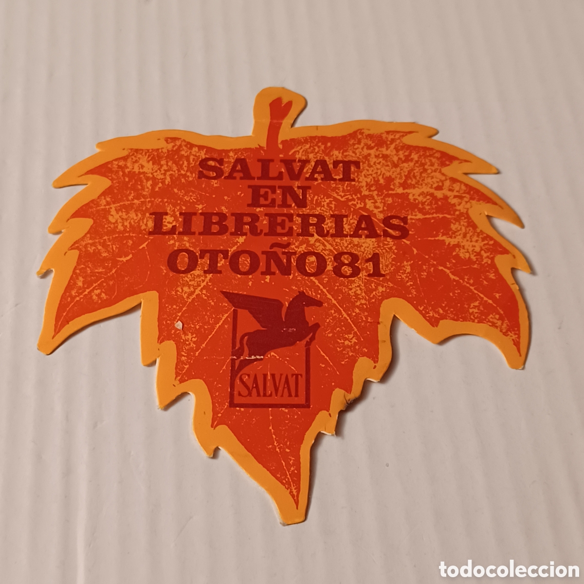 Pegatinas de colecci&oacute;n: Pegatina Adhesivo 1981 libros Salvat en Librer&iacute;as Oto&ntilde;o 81 9x8,5 cm
