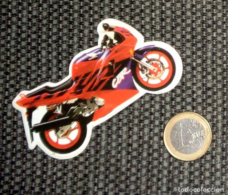 Pegatinas de colecci&oacute;n: CROMO ANTIGUO A&Ntilde;OS 80 TROQUELADO MOTOS MOTO HONDA CBR. PEGATINA. ADHESIVO MOTORISMO