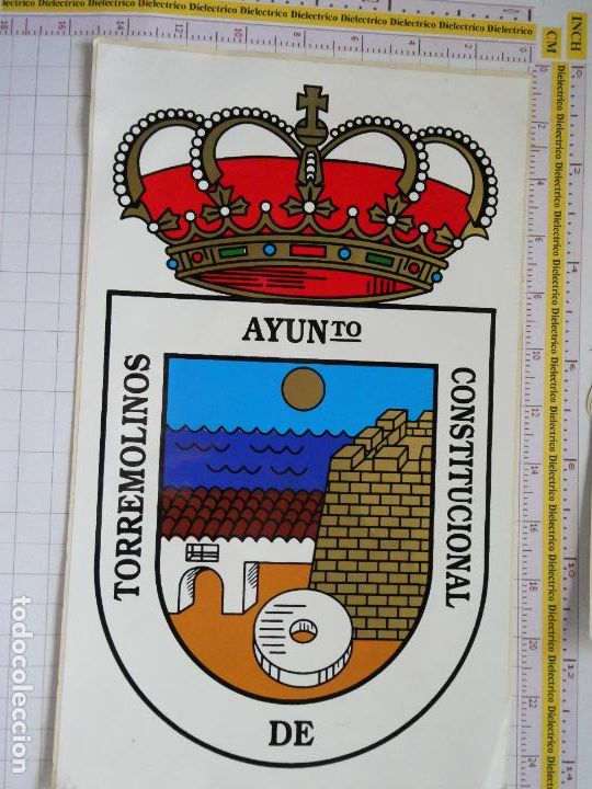 Collection stickers: PEGATINA DE TURISMO. GRAN ESCUDO HER&Aacute;LDICO DE TORREMOLINOS. M&Aacute;LAGA