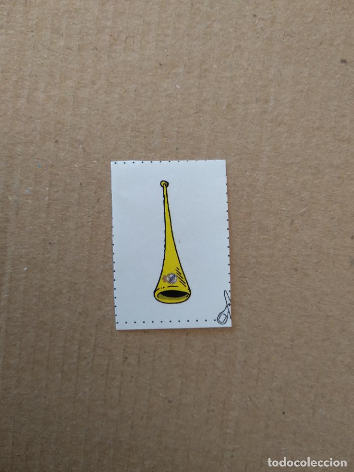 Pegatinas de colecci&oacute;n: PEGATINA PRODUCTO OFICIAL TROMPETA ESCUDO REAL MADRID MIDE APROXIMADAMENTE 3,9CM X 2,7CM