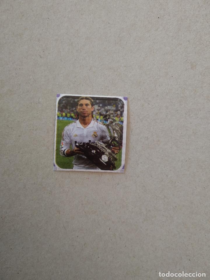 Pegatinas de colecci&oacute;n: SERGIO RAMOS COPA TROFEO PEGATINA DEL ALBUM PASATIEMPOS OFICIAL REAL MADRID