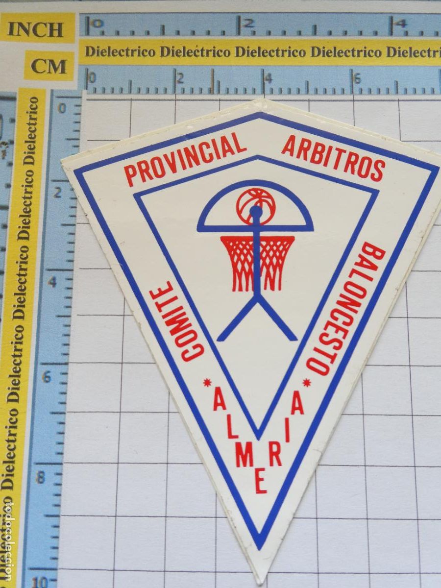 Autocollants de collection: PEGATINA DE DEPORTES. BALONCESTO. COMIT&Eacute; PROVINCIAL DE &Aacute;RBITROS ALMERIENSE ALMER&Iacute;A. 64
