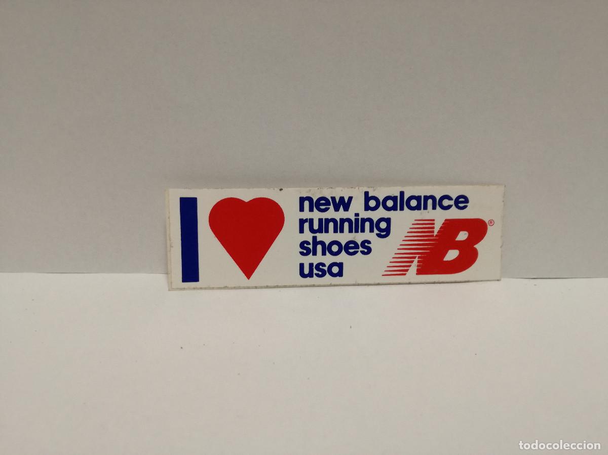 Pegatinas de colecci&oacute;n: PEGATINA ADHESIVO MODA CALZADO - NEW BALANCE MARCA DE ZAPATILLAS - 2cm x 8cm