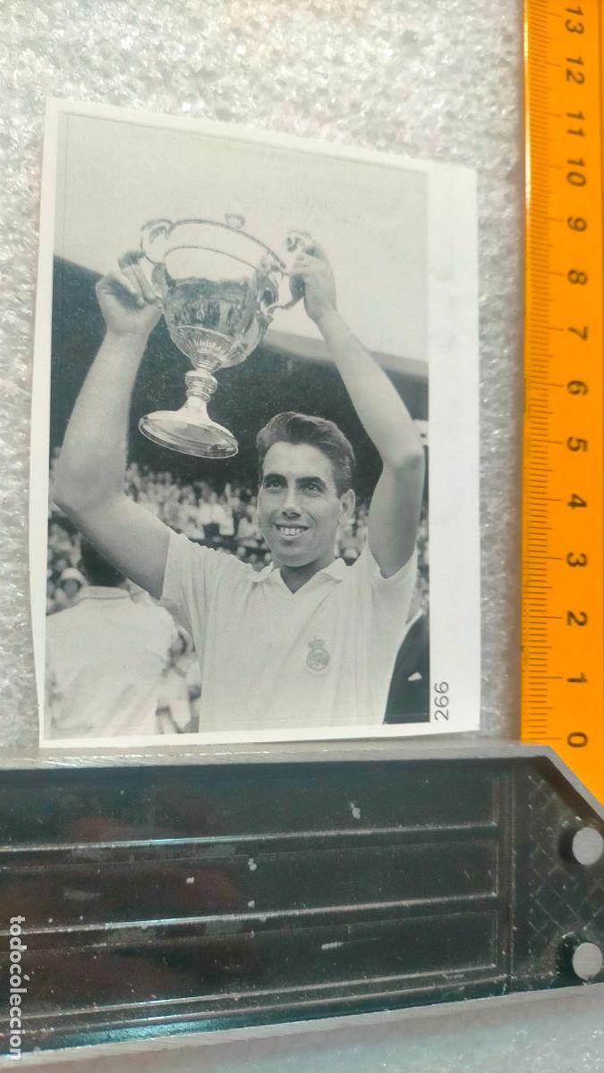 Collection stickers: pegatina troquelada nunca pegada - DEPORTES TENIS MANOLO SANTANA