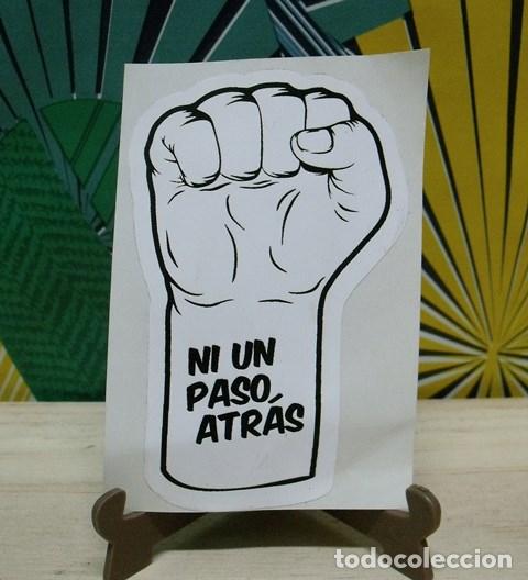 Pegatinas de colecci&oacute;n: Pegatina Pu&ntilde;o Cerrado - Ni un paso atr&aacute;s