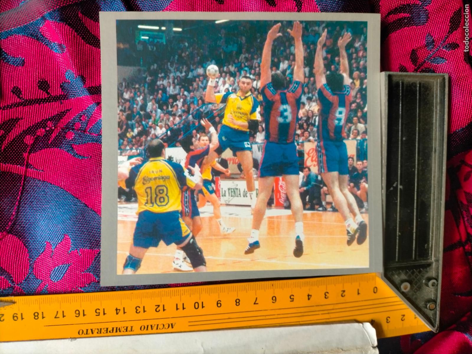Pegatinas de colecci&oacute;n: PEGATINA deportiva CROMO ADHESIVO - TROQUELADA . BALONMANO BARCELONA ELGORRIAGA BIDASOA