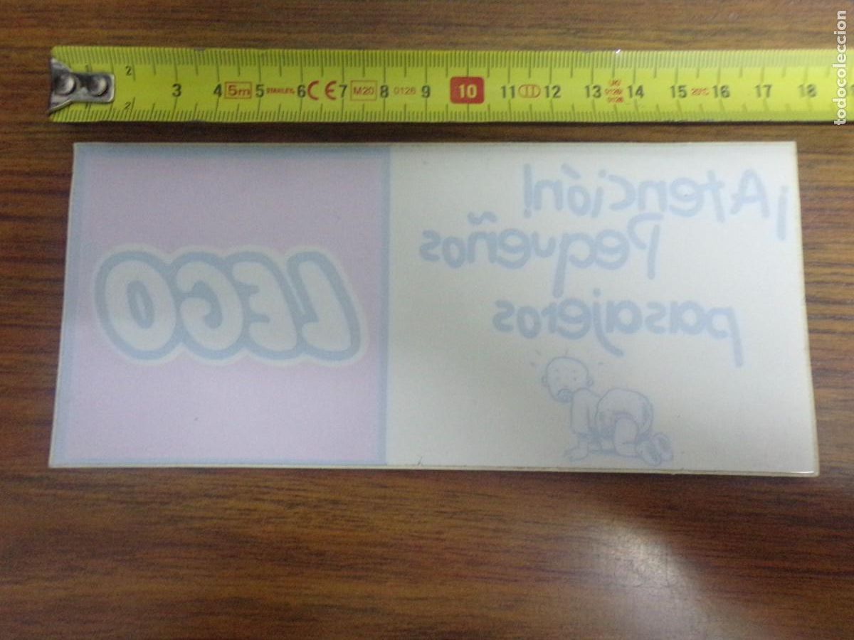 Pegatinas de colecci&oacute;n: pegatina Lego para coche de peque&ntilde;os pasajeros. Con su trasera