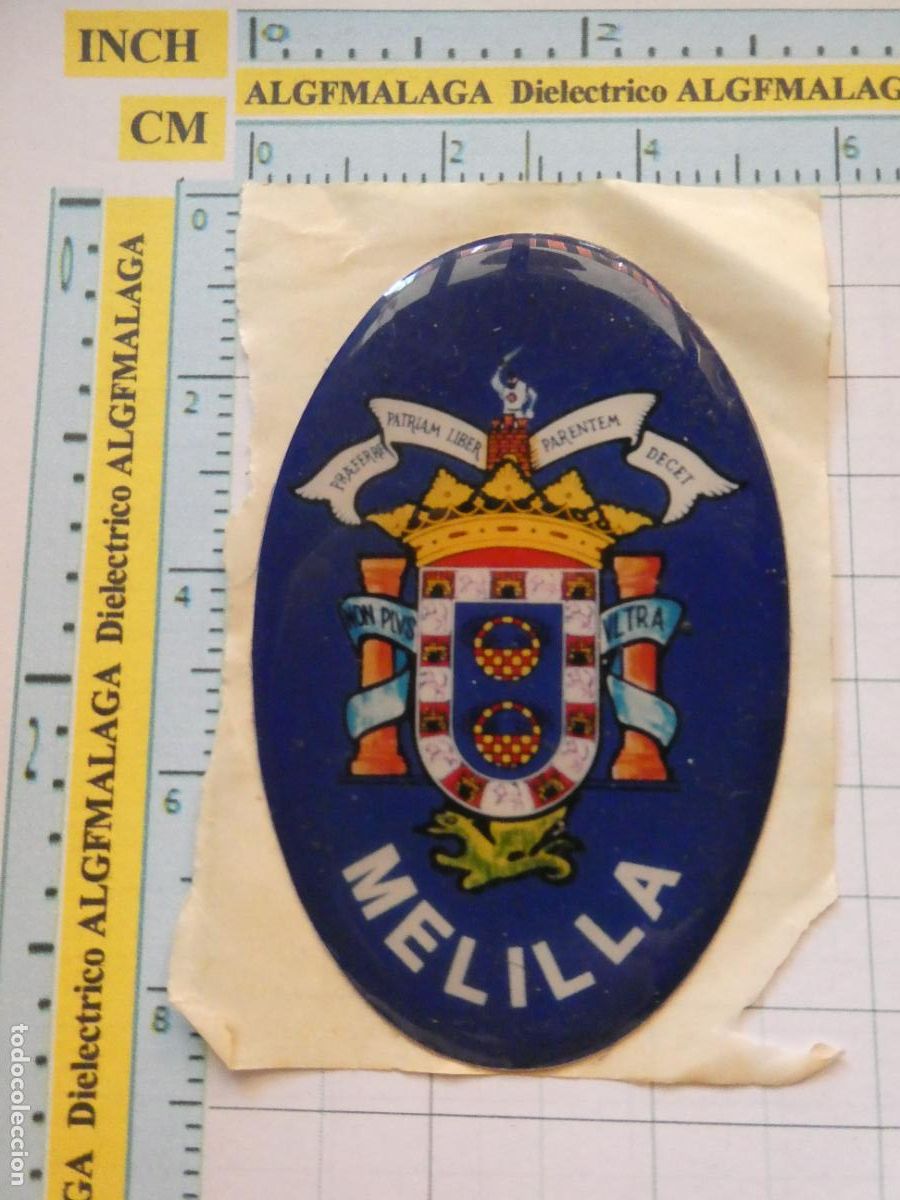 Pegatinas de colecci&oacute;n: PEGATINA DE TURISMO HER&Aacute;LDICA. BURBUJA RELIEVE ESCUDO HER&Aacute;LDICO MELILLA. 217